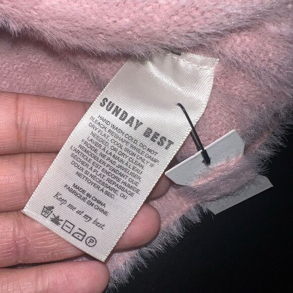 Aritzia Sunday Best Kitten V-Neck Sweater Girly Feminine Size Small NWOT - Picture 5 of 8